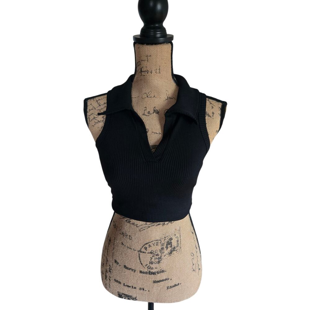 Year of ours black sleeveless crop top, size medium